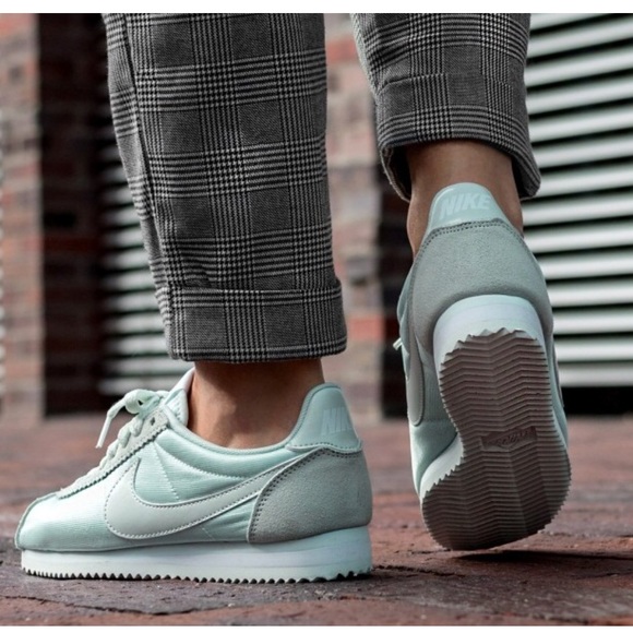 Nike classic cortez nylon sneakers - Picture 4 of 7